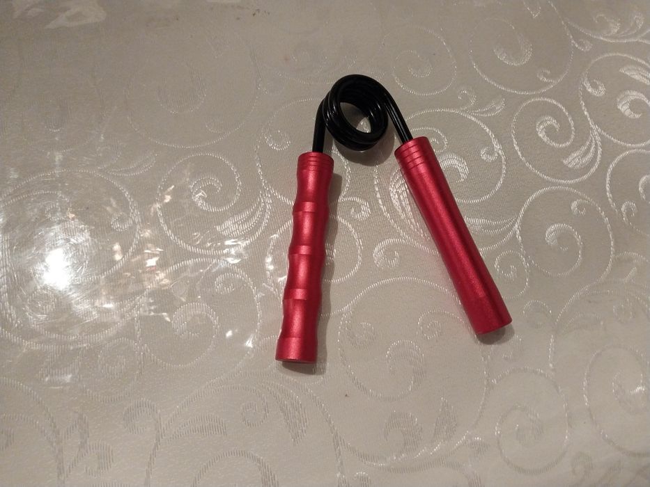 Продаю эспандер.