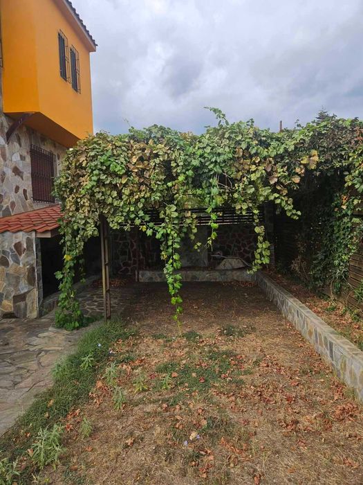 Триетажна къща в Порто Фино, Аспровалта