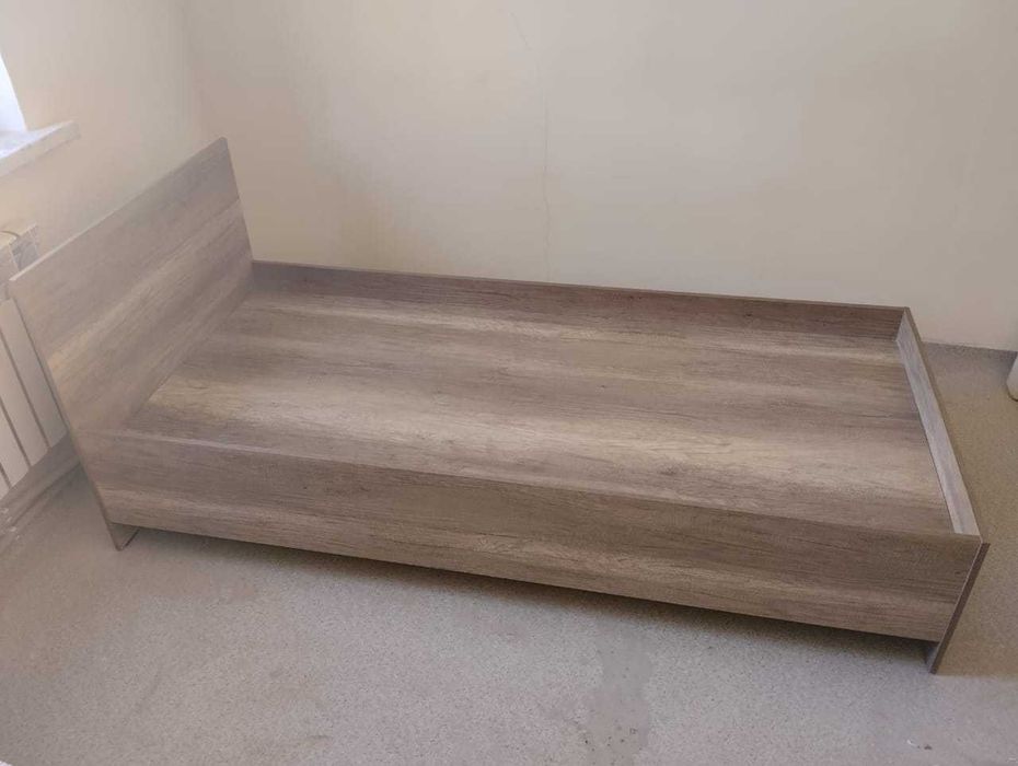 Односпальные кровати продам