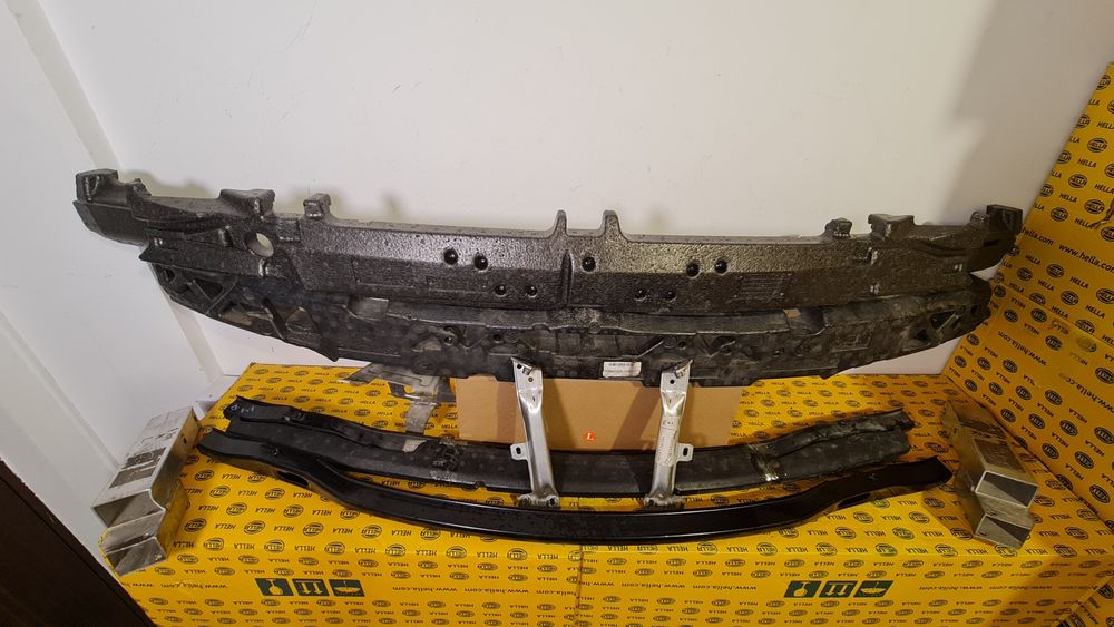 Absorbant spuma pvc armatura cap lonjeron traversa BMW 5 f10 7 f01 M