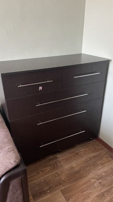 Продам  шкаф купе , тахта , комод