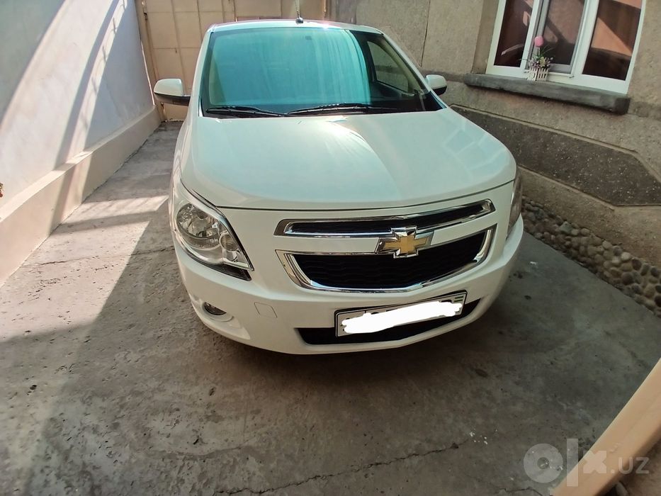 Продаю машину кобальт