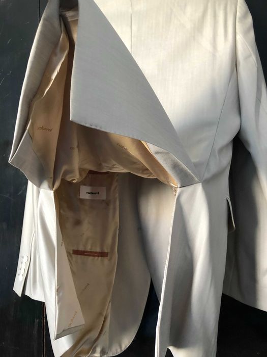 Costum Cacharel marime 52, stare impecabila.