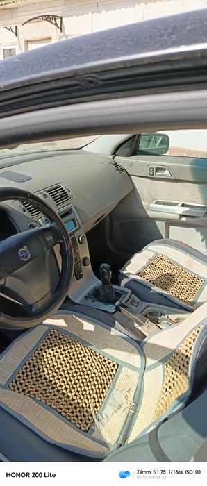 Mașină 2006 Volvo V50