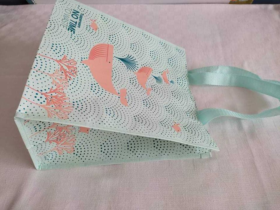 Нова чанта Tupperware