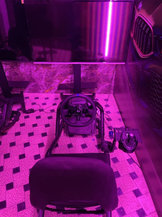 Kokpit Logitech g923  rul 50lik tv komplekt sotiladi