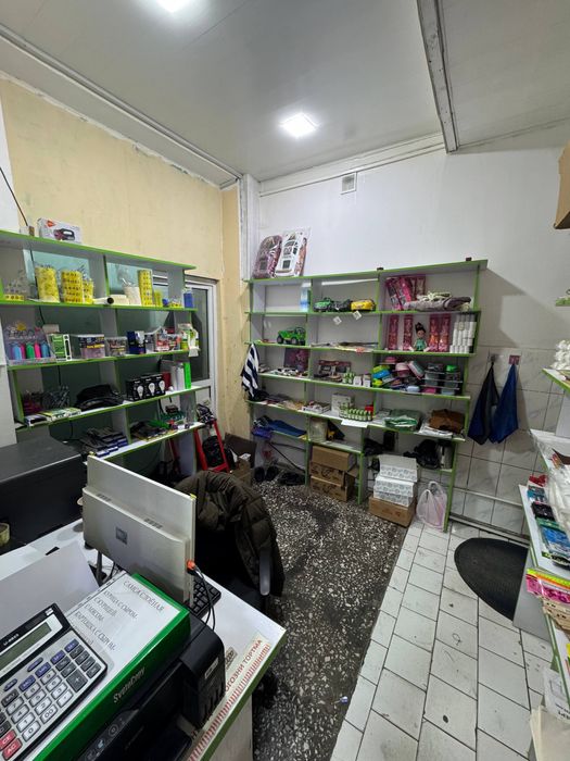 Сдаётся место для стол услуг.