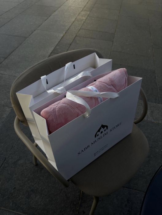 Жайнамаз розовый