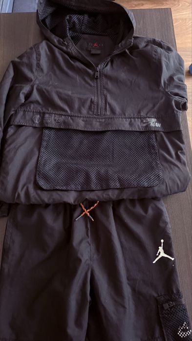 Детски екип на Jordan