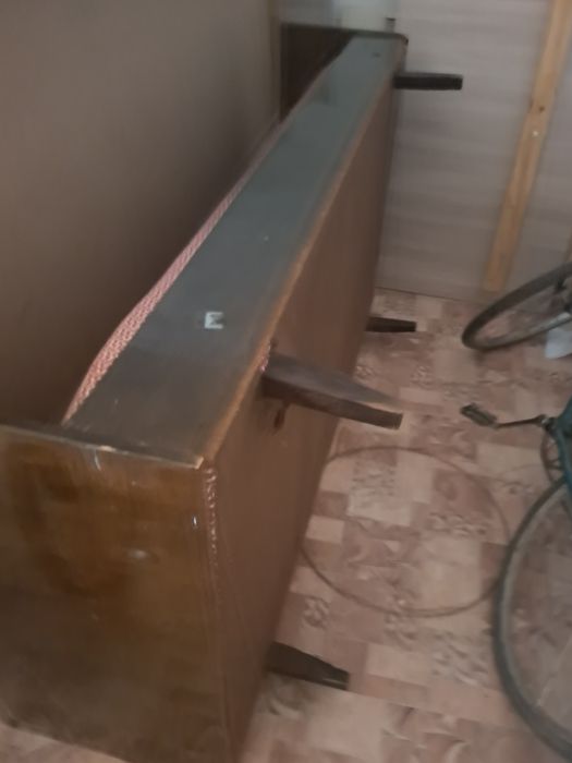 Кровать односпалка, бесплатно