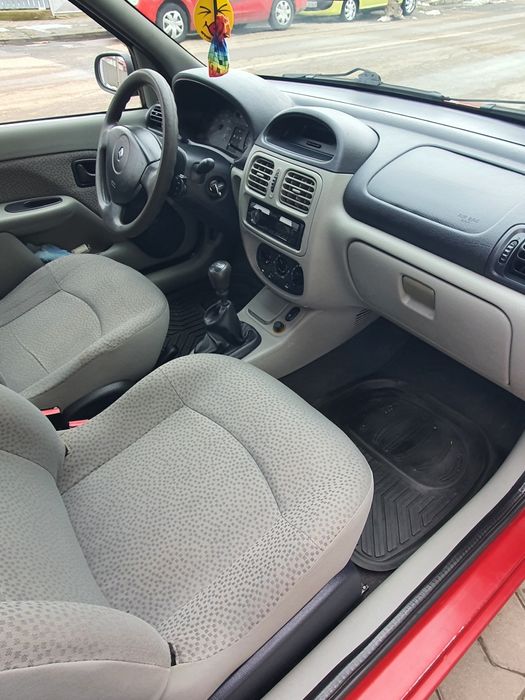 Vând/schimb Renault Clio