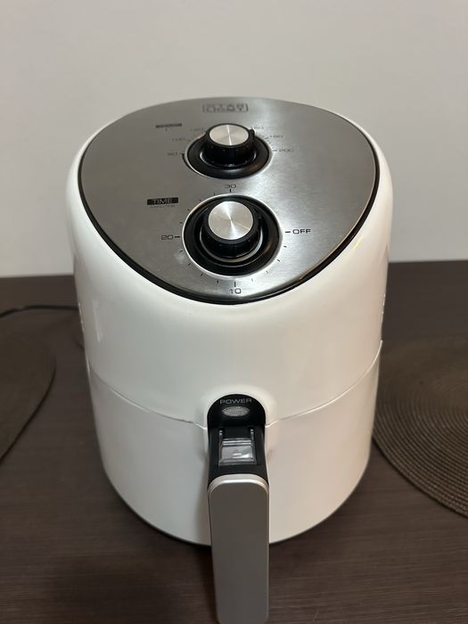 Airfyer Star-Light AFB-2613WH 1300 W, control temperatura, timer alb