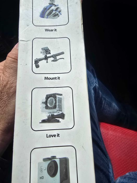 Продавам камера за подводни снимки.