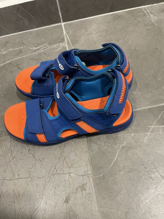 Сандали Geox 34 номер, чисто нови!!