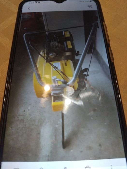 Продавам мотокултиватори.