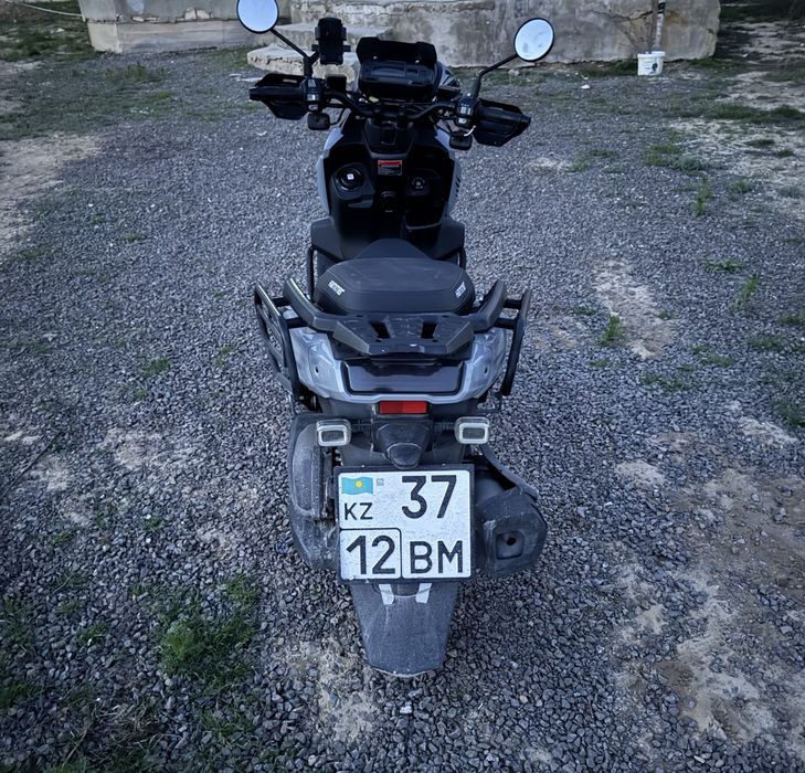 Телефон деражатель каска в подорок