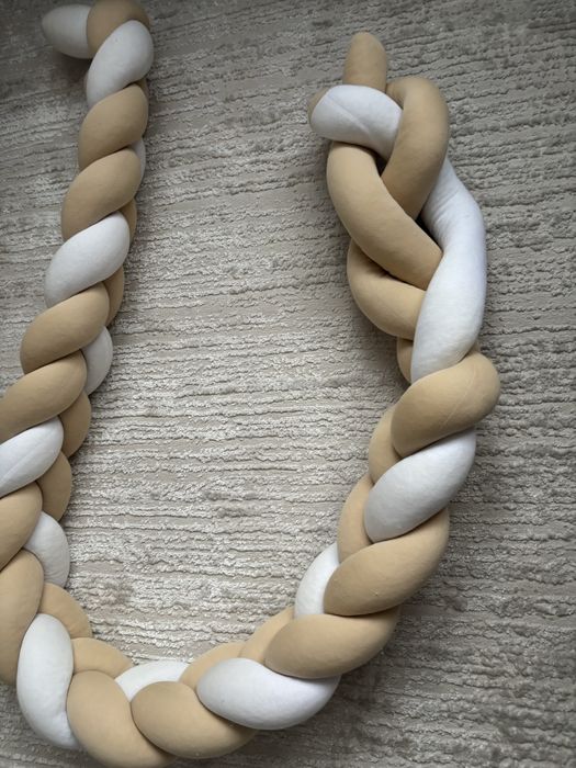 Продам косичку для кроватки