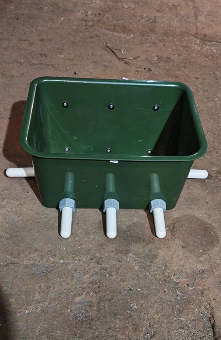 Galeata alăptare vitei 30 L - 5 tetine / biberoane