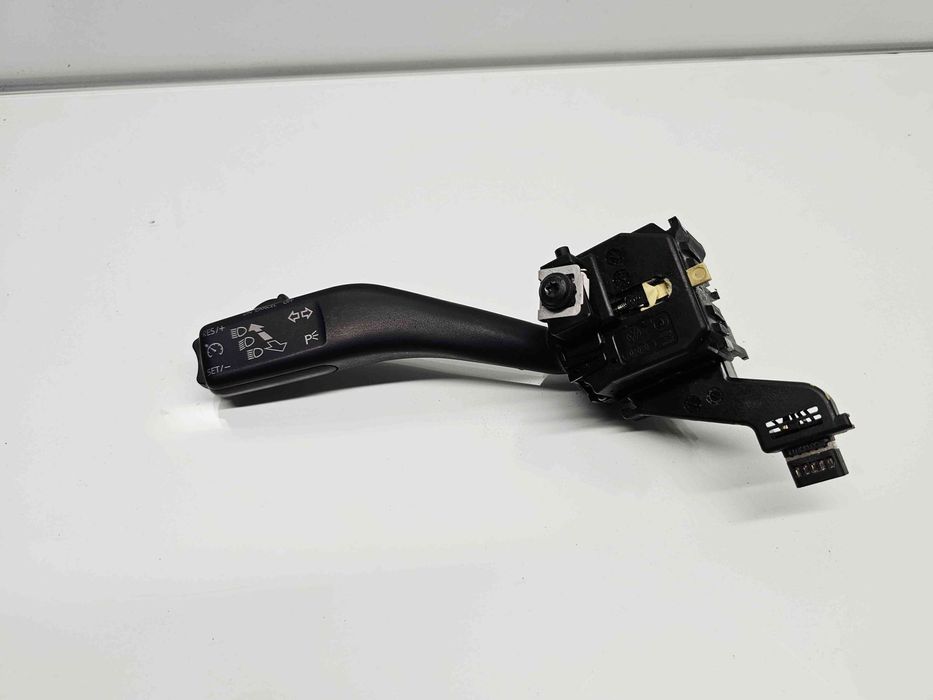 Maneta semnalizare Volkswagen Touran (1T1, 1T2) [Fabr 2003-2010] 1K09