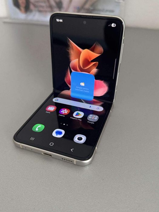 Vând sau schimb Samsung z Filip vamd urgent l