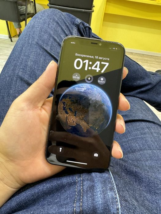 Продам Iphone 11 64 GB