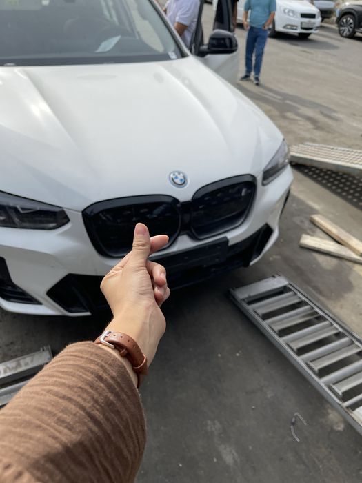 BMW I X 3 M Paket restayling. 53000$ v naliche