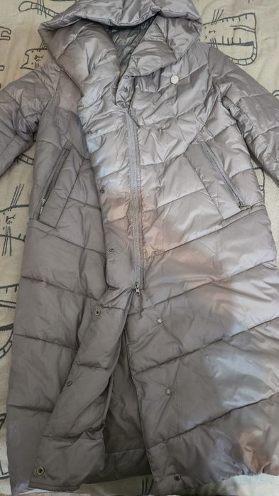 Продам зимний пуховик 50-52 размера