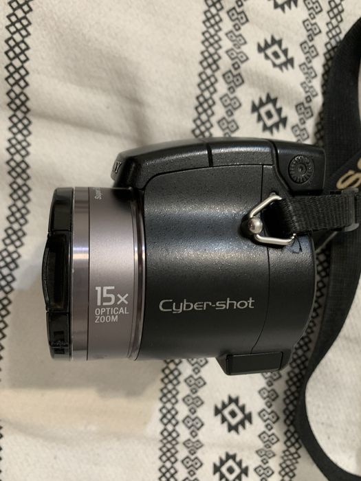 Камера Sony DSC-H7