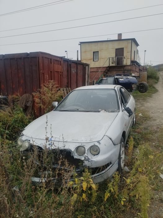 Продам Хонду интегру