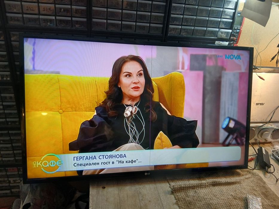 Телрвизор lg 43" с дефект