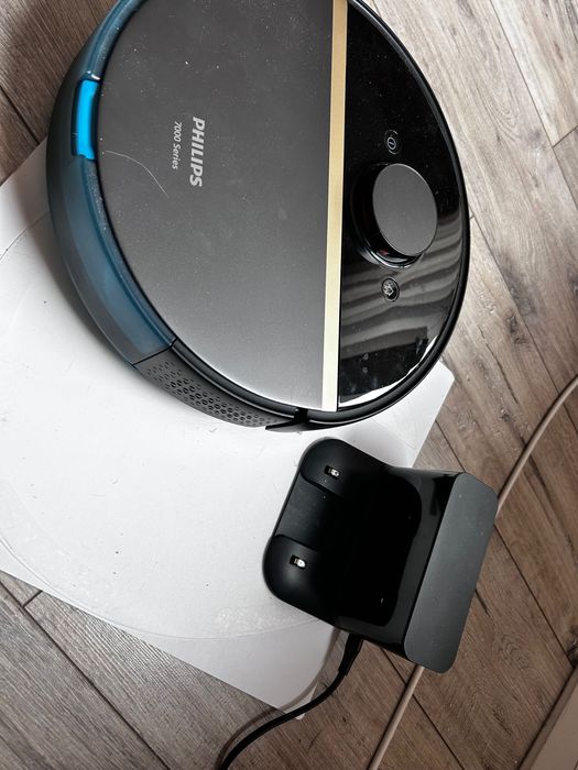 Робот прахосмукачка  PHILIPS HomeRun Vacuum & Mop Robot 7000