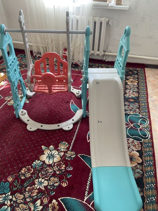 Продам горку детскую