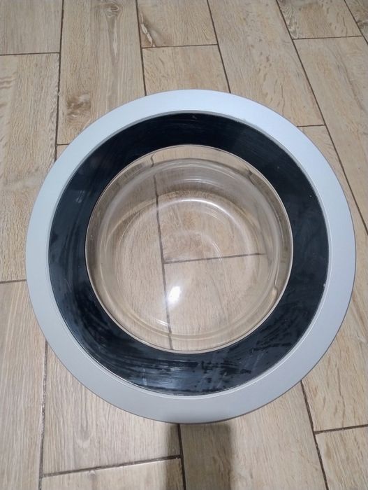 Vând ușă, hublou mașina de spălat Beko