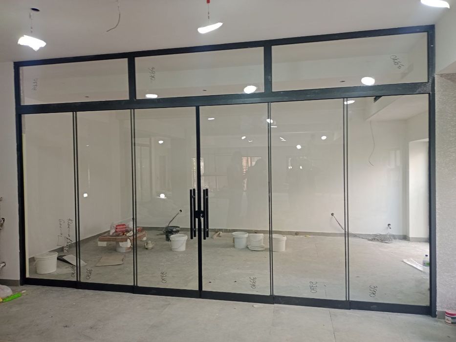 Межкомнатные стеклянные перегородки