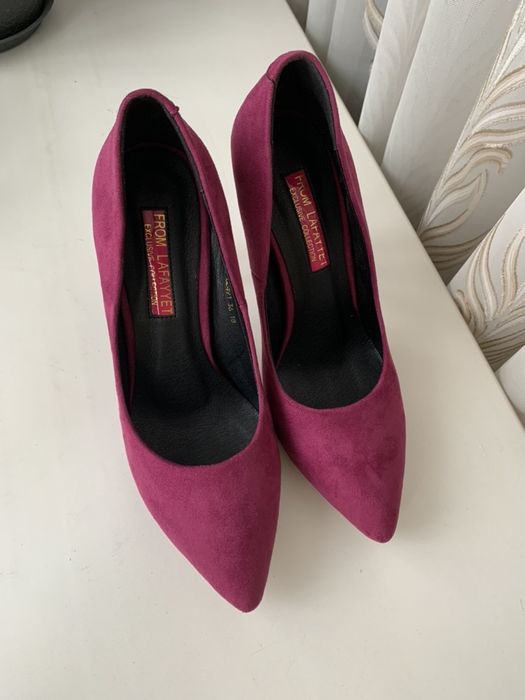 Туфли женские.