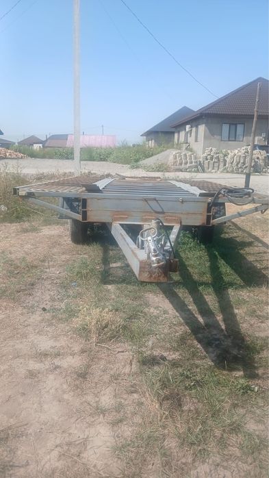 Прицеп для перевозки автомобиля