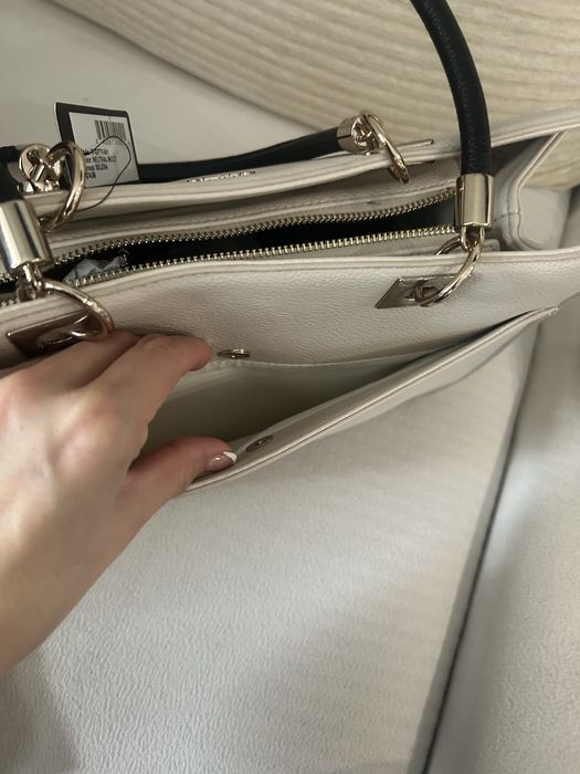 ЧАНТИ чисто нови