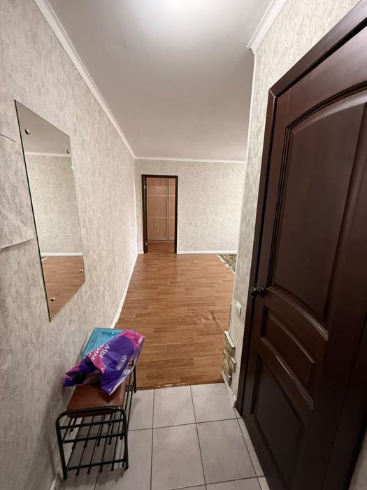 Продаётся 2 комн в центре, Рынок