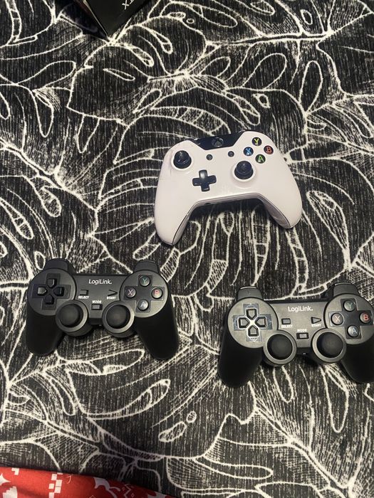 Vand 3 manete la 250 lei!