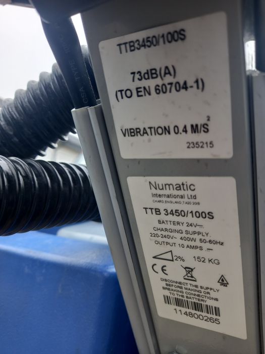 Подопочистваща машина Numatic 4бр.