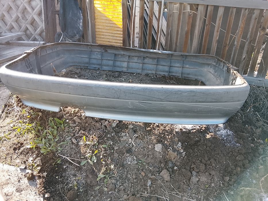 Автомобильный бампер