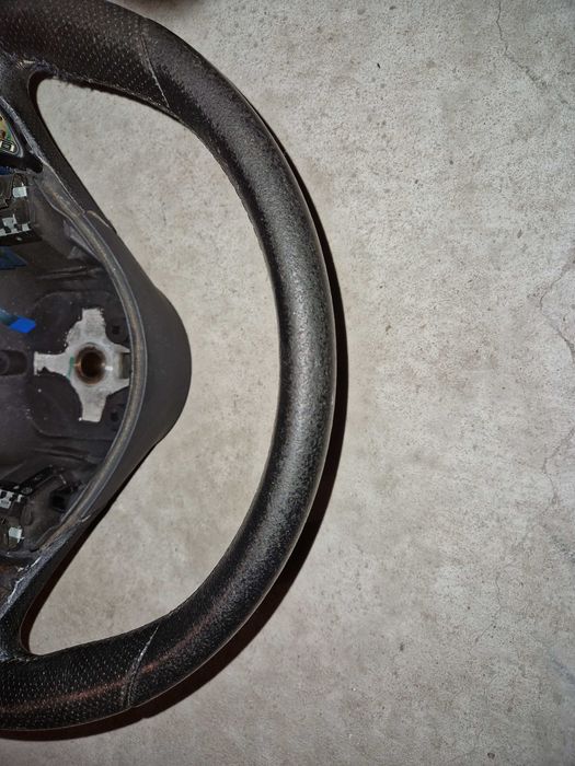 Волан Алфа Ромео 156