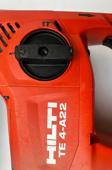 Акумулаторен перфоратор Hilti TE 4-A22 и Винтоверт Hilti SF 8M-A22