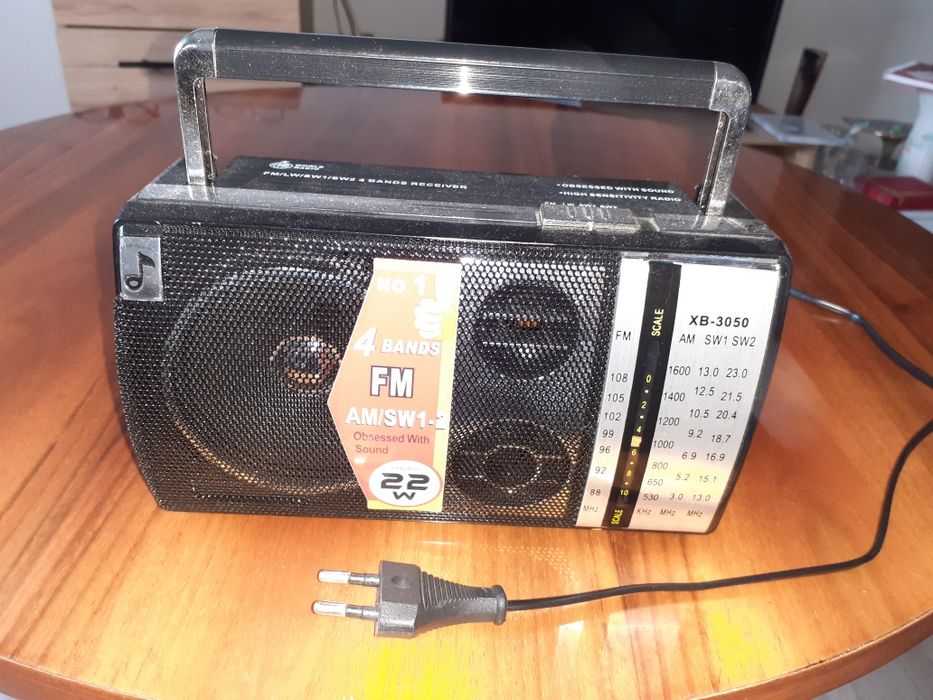 Vând radio nou ,nefolosit