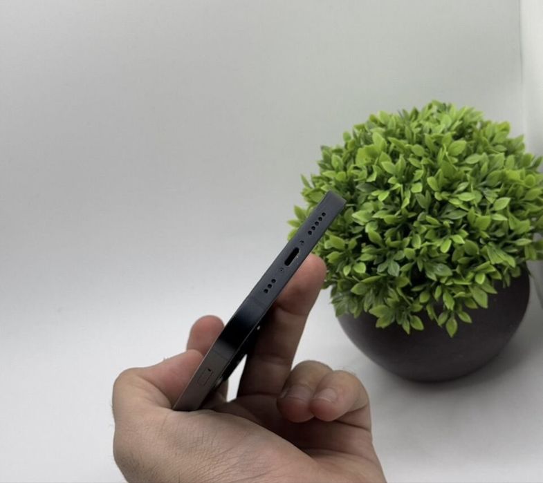 iPhone 13 128GB с гарантией