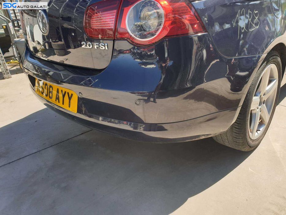 Bara Spoiler Spate cu Locas Pentru Senzori de Parcare Volkswagen EOS 2006 - 2015 Culoare LK5N [Q2647]