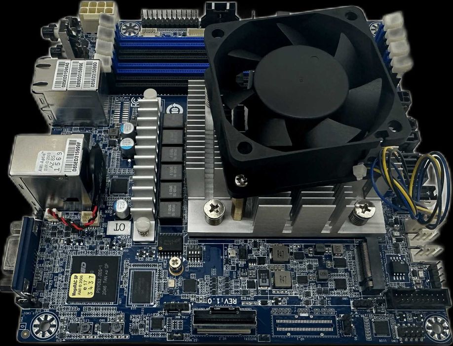 NAS мрежово устройство AMD EPYC 3151, 40Gb DDR4 ECC REG, Mini ITX