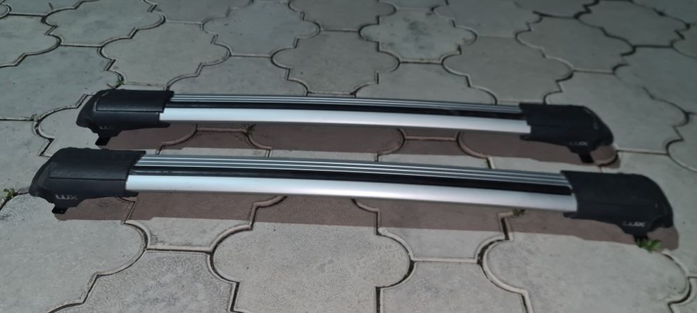 Поперечины LUX на рейлинги Дастер