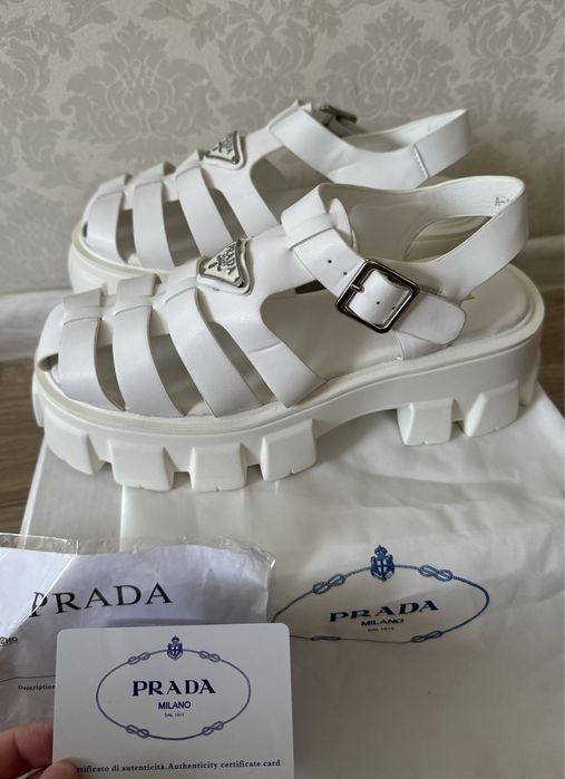 Продается босоножки люкс качество