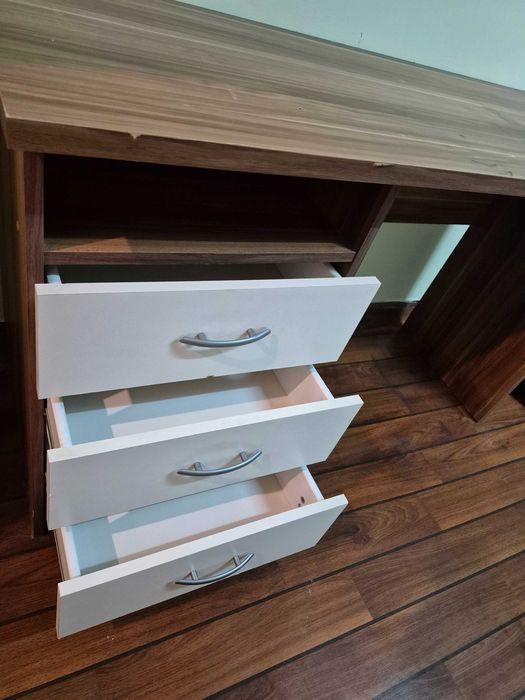 Комплект бюро и стол